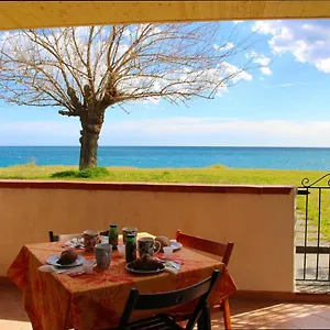 House On The Sea Ferienhaus Mascali